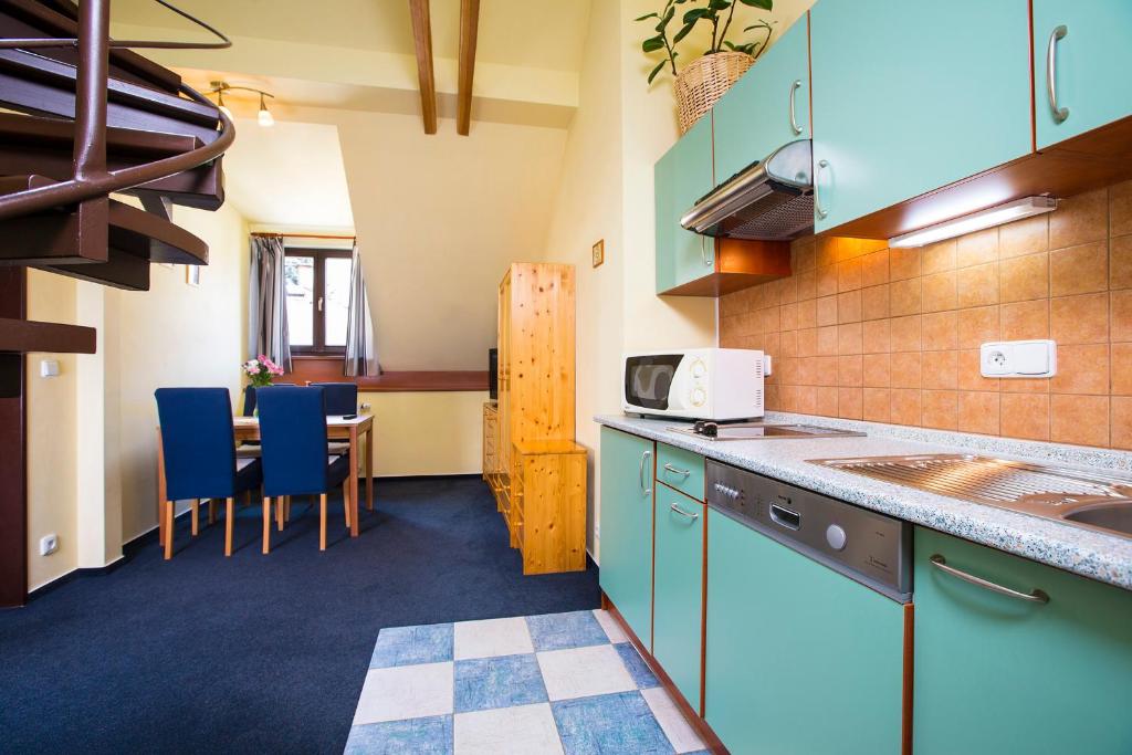 Kuchnia lub aneks kuchenny w obiekcie Yellow Ski Apartments