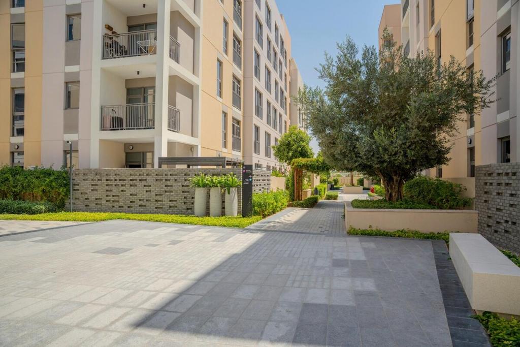 فضای داخلی Private Apartment Next To AlZahia City Center, Sharjah در شارجه - تصویر ۳