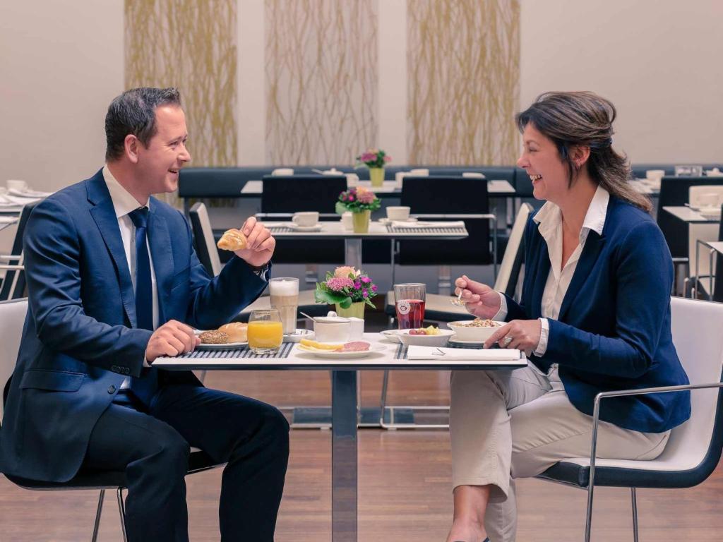 Mercure Hotel Düsseldorf City Center - Resim 29