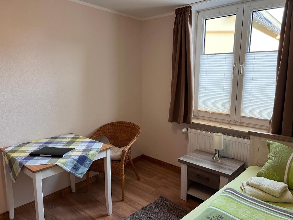 Gästehaus Hof Epp - Single Room With Shared Bathroom