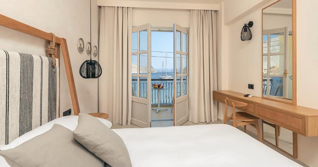 Pedi Beach Hotel - 4