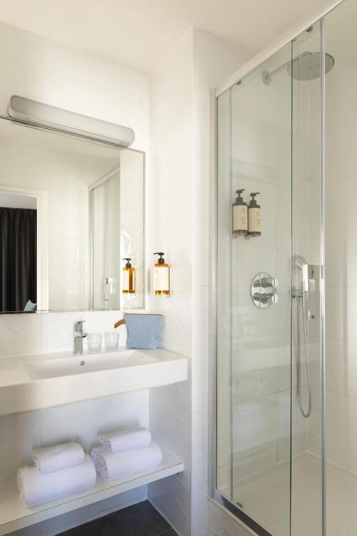 Midnight Hôtel Paris - Resim 16