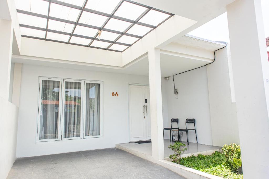 Φωτογραφία από το άλμπουμ του Homestay Aurora Malioboro Unit 1 σε Ngabean