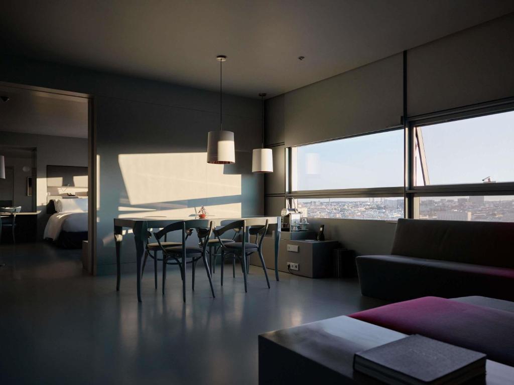 SO/ Vienna - Resim 19