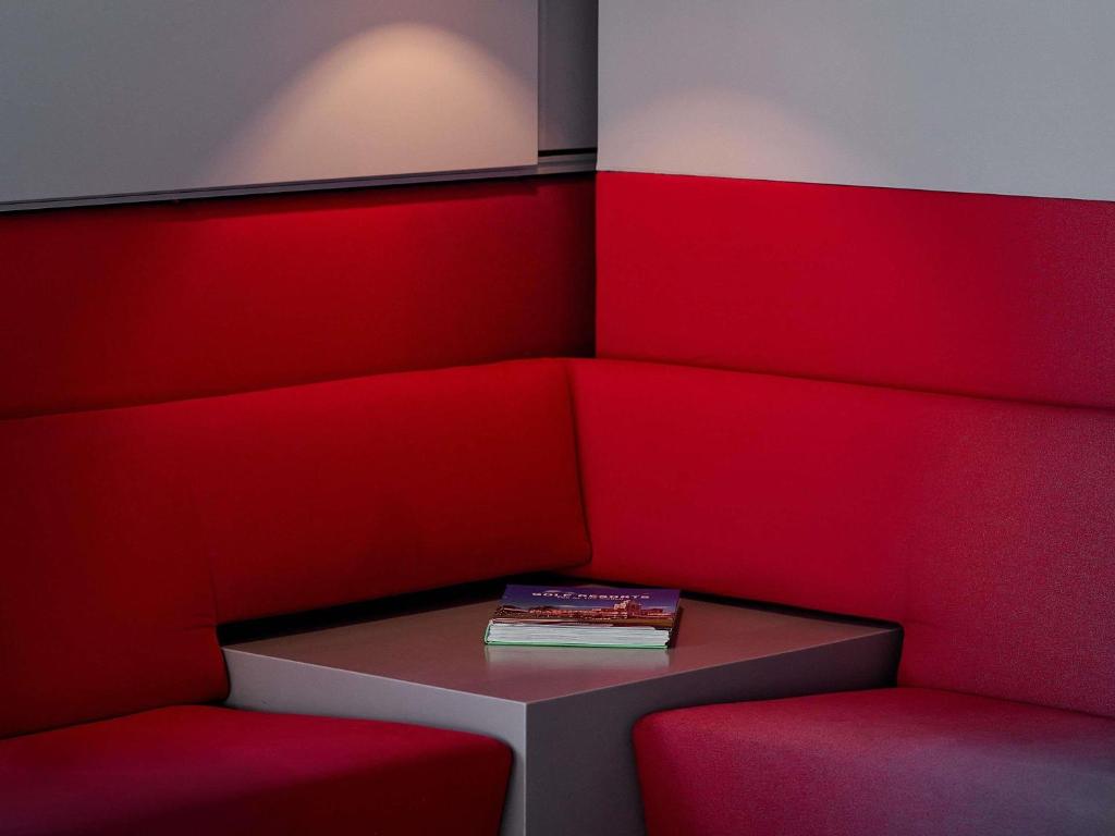 SO/ Vienna - Resim 29