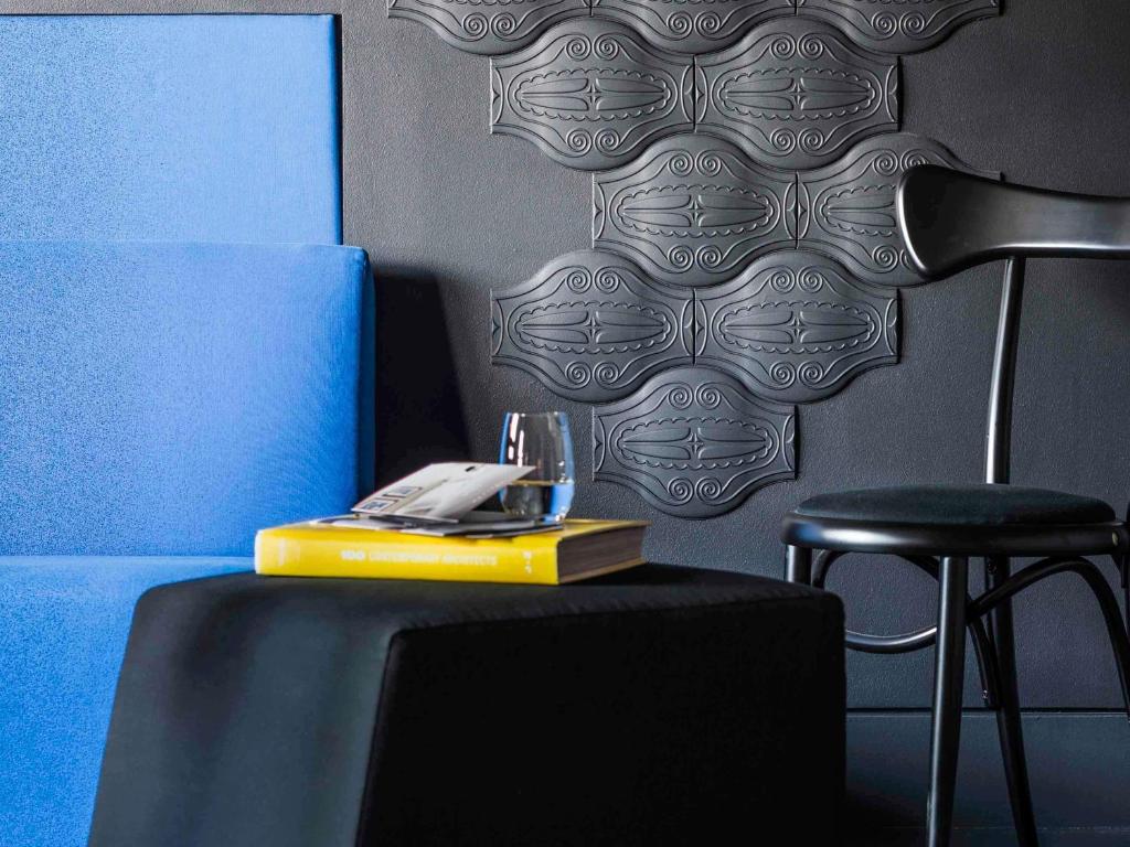 SO/ Vienna - Resim 38