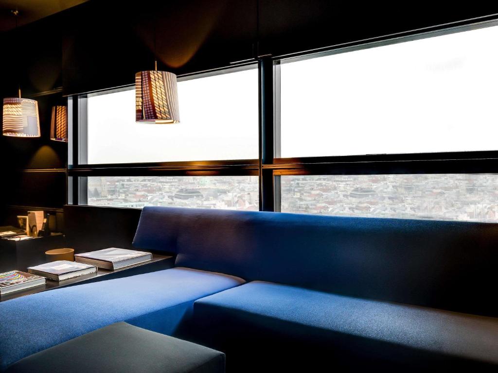 SO/ Vienna - Resim 43