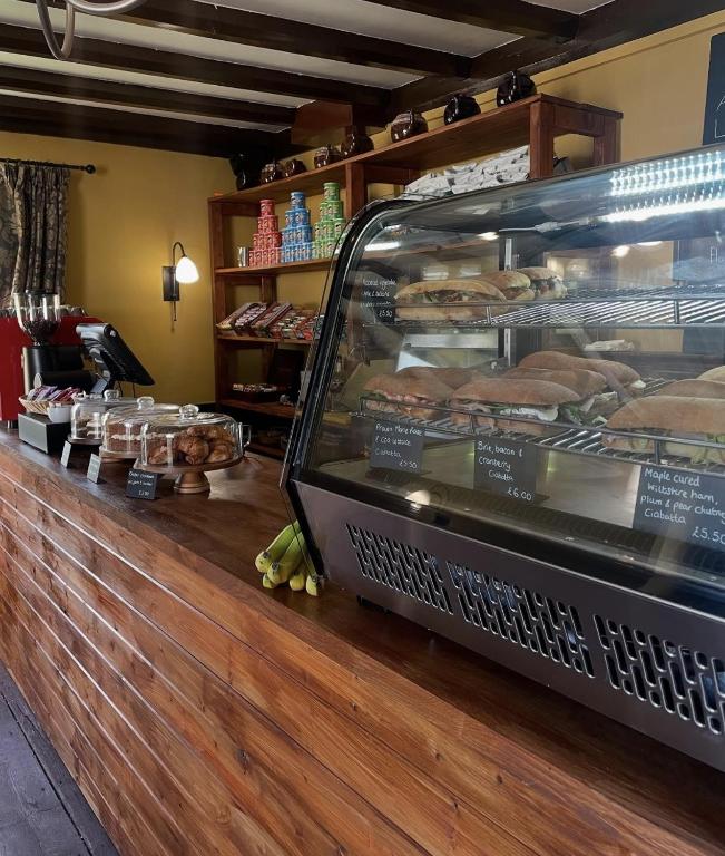 The Red Lion Hotel - Resim 9