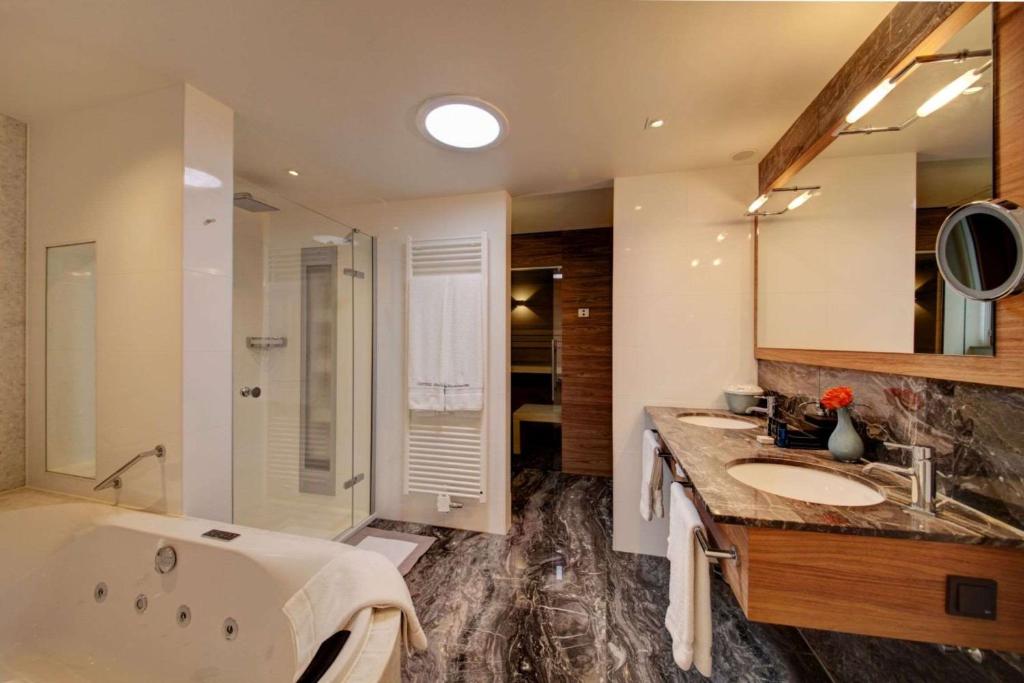 Golden Tulip Hotel Central - Resim 35