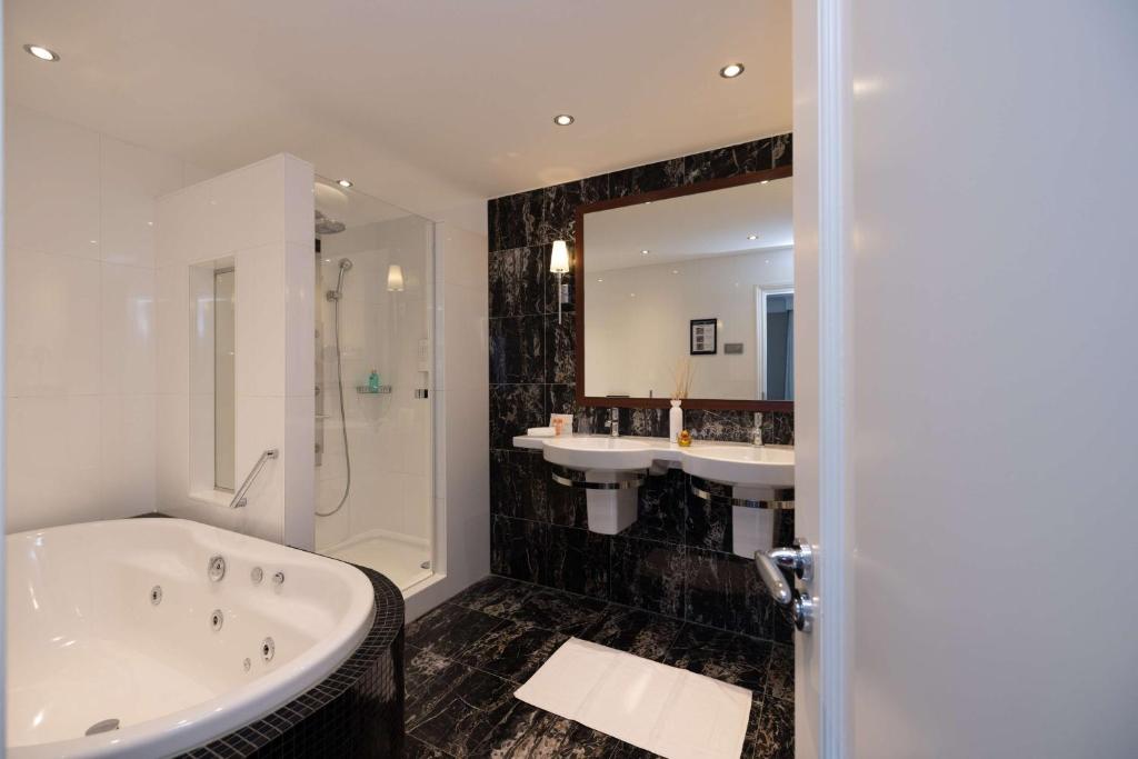 Golden Tulip Hotel Central - Resim 38