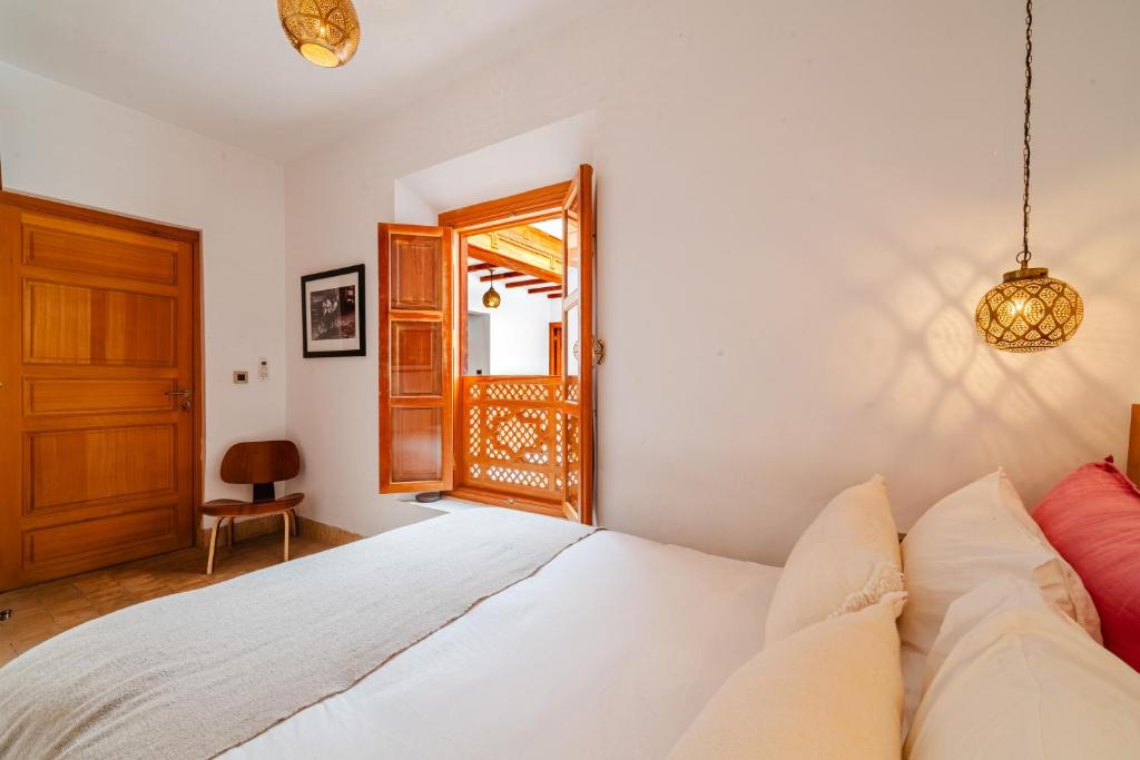 RIAD THE MILESTONE — photo 3
