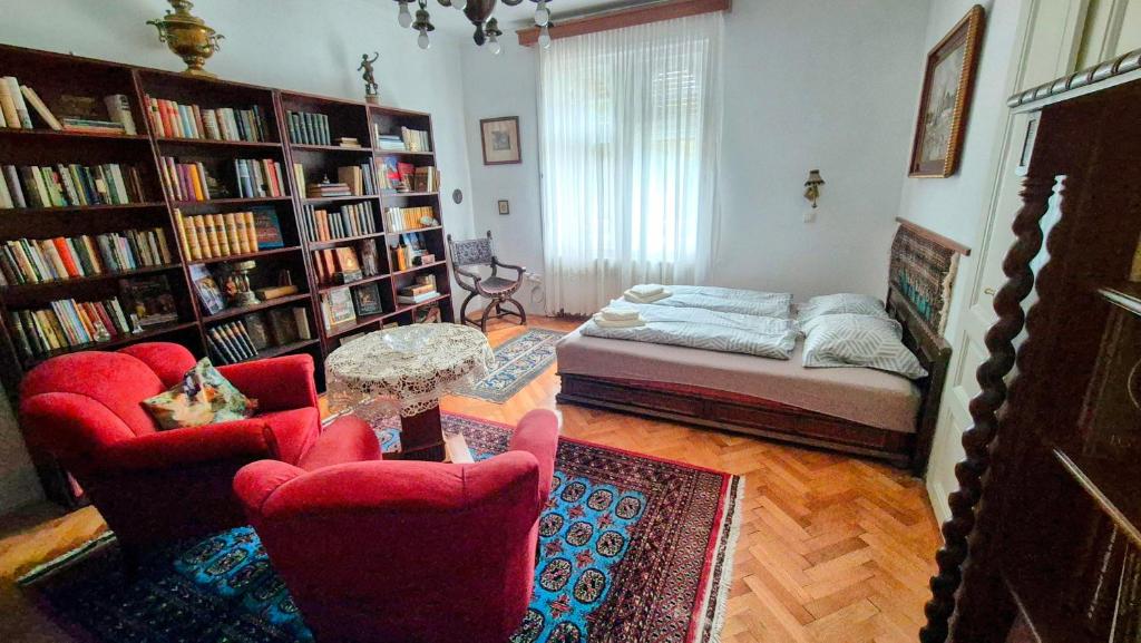 Romantic Villa - Pápa - Villa De Três Quartos