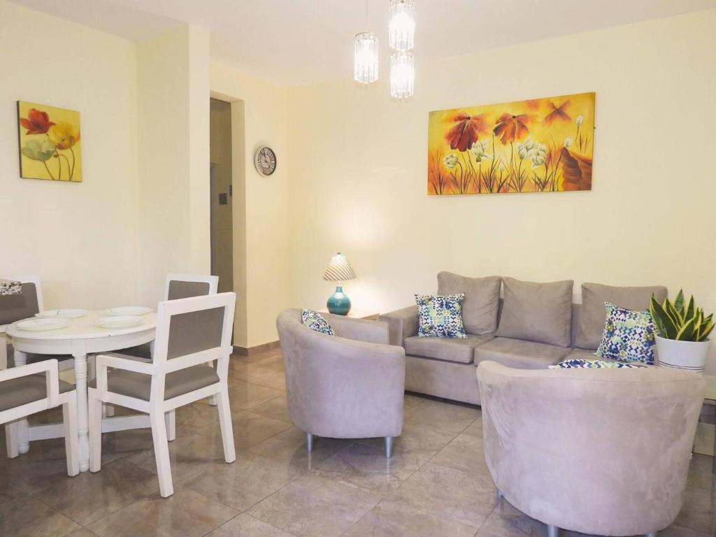 Χώρος καθιστικού στο Majestic View Apartment II