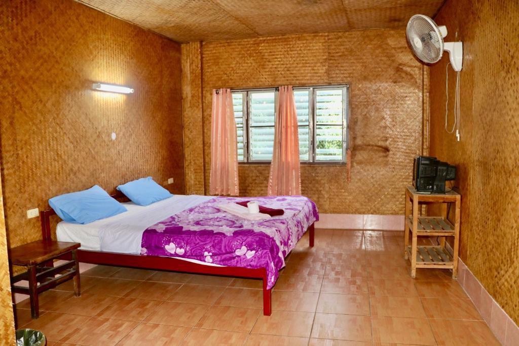 Chian house - 2nd Floor Large Double Room (Fan)