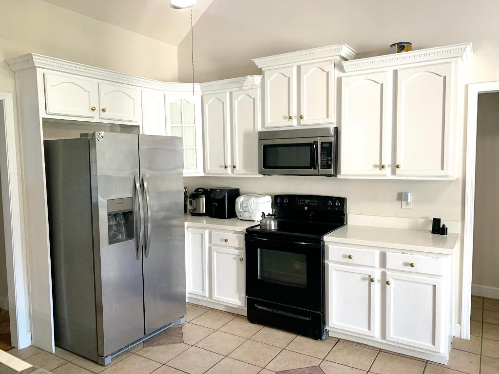 Kuchyň nebo kuchyňský kout v ubytování Serenity Rockmart Retreat