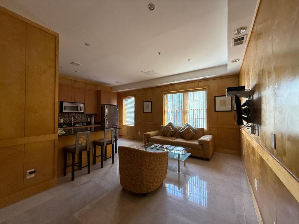 The Eldon Luxury Suites - 