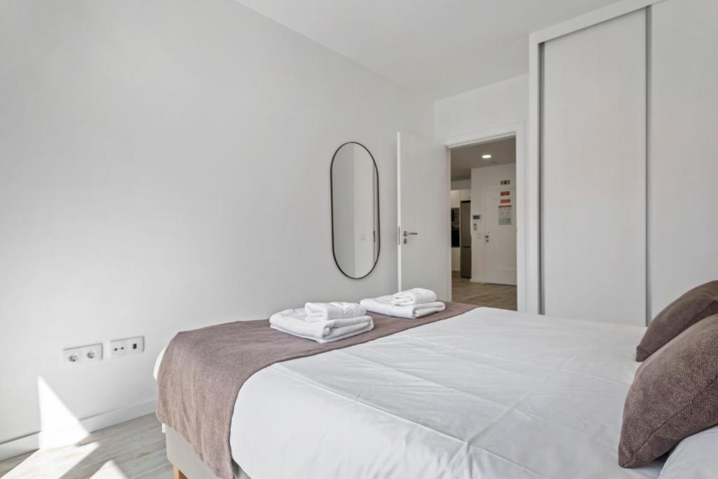 Tanoeiros Residence by An Island Apart - 19