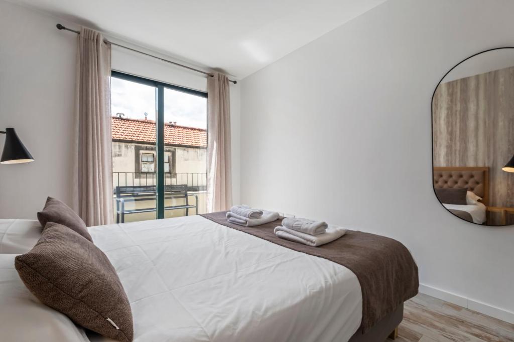 Tanoeiros Residence by An Island Apart - 18