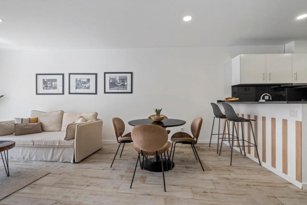 Tanoeiros Residence by An Island Apart - 11