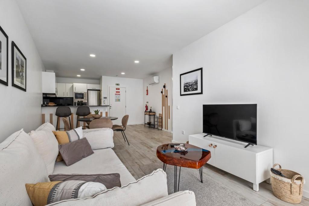 Tanoeiros Residence by An Island Apart - 6