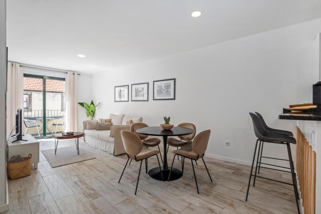 Tanoeiros Residence by An Island Apart - 2