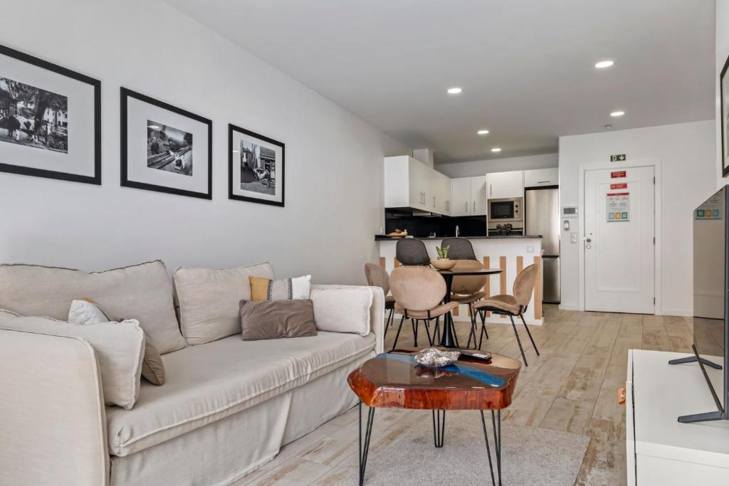 Tanoeiros Residence by An Island Apart - 7