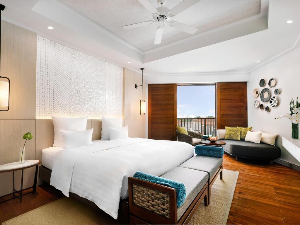 Phòng Deluxe Giường Đôi Có Ban Công
