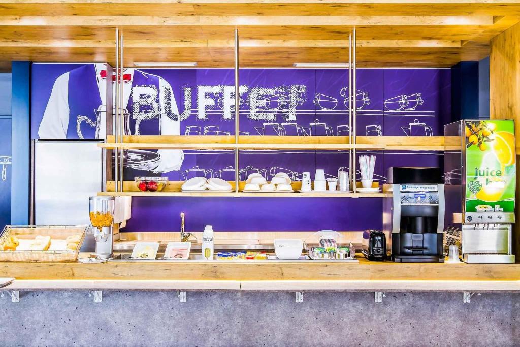 Ibis Budget Braga Centro - Resim 14