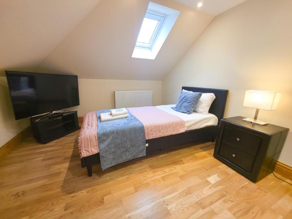 St Martins Guest House - Rooms Only - Habitación Triple Con Baño Compartido