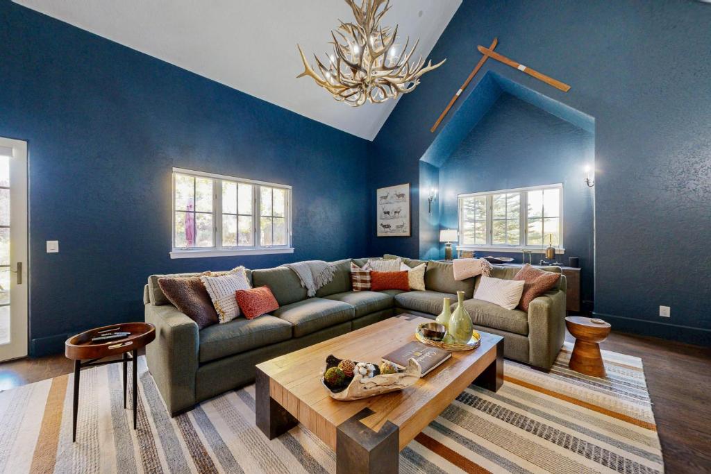 Χώρος καθιστικού στο The Timberline Escape