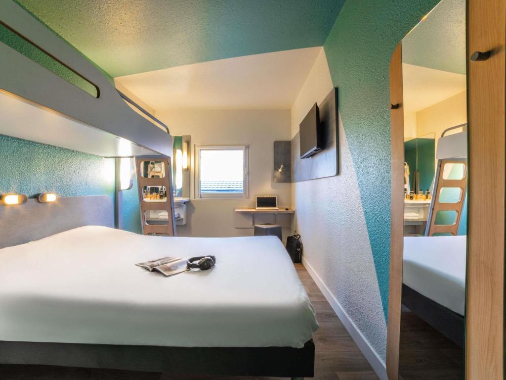 Ibis Budget Sucy en Brie - Double Room With Bunk Bed