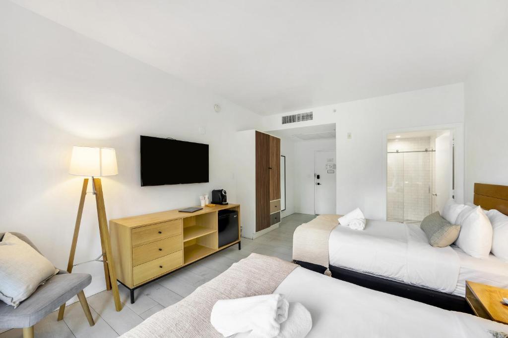 The Meridian Hotel Miami Beach - 