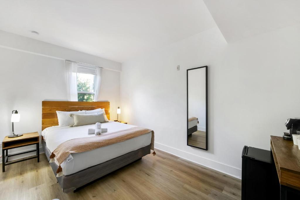 The Meridian Hotel Miami Beach - 