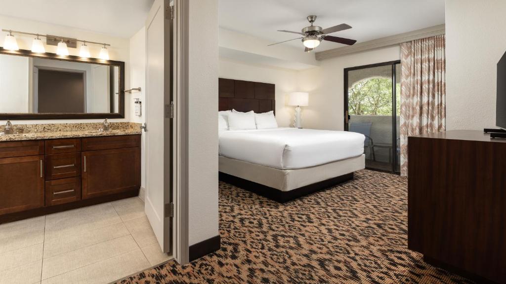 Holiday Inn Club Vacations Scottsdale Resort, an IHG Hotel - 