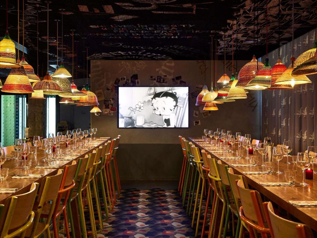 Mama Shelter Bordeaux Centre - Resim 6