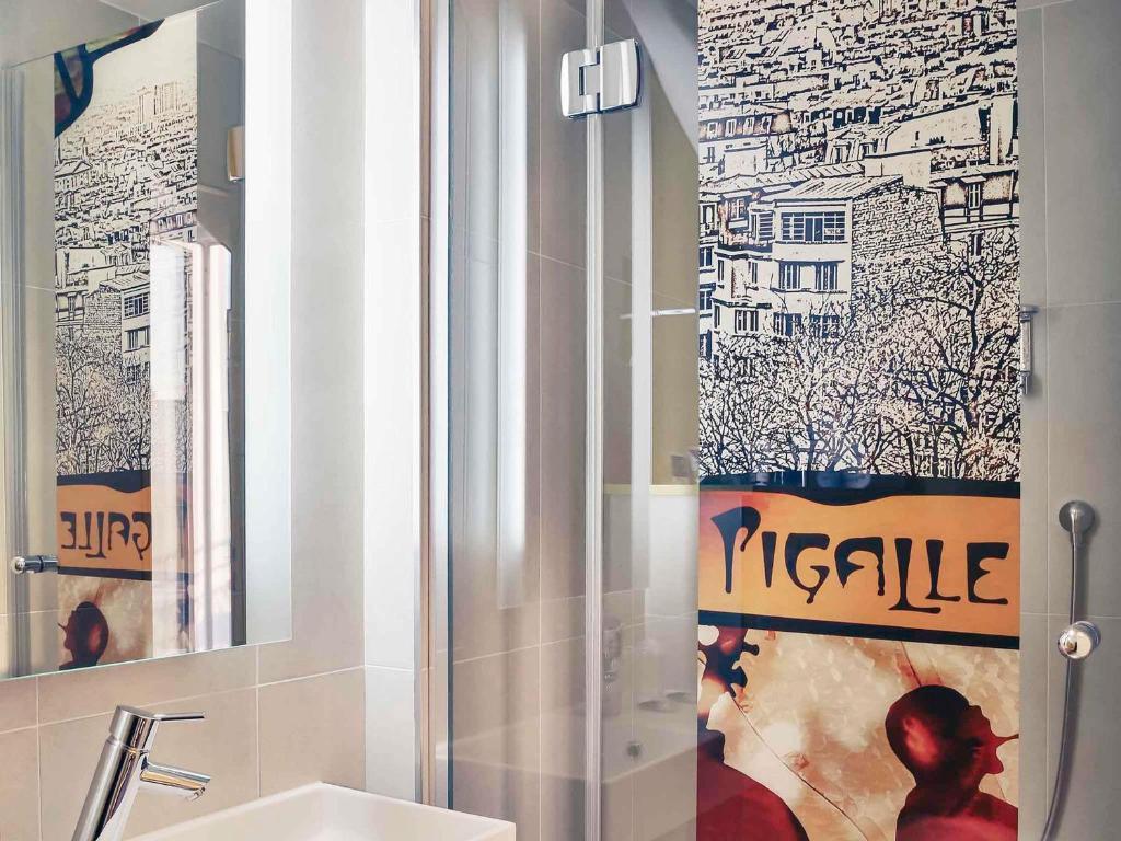 Mercure Paris Pigalle Sacre Coeur - Resim 3
