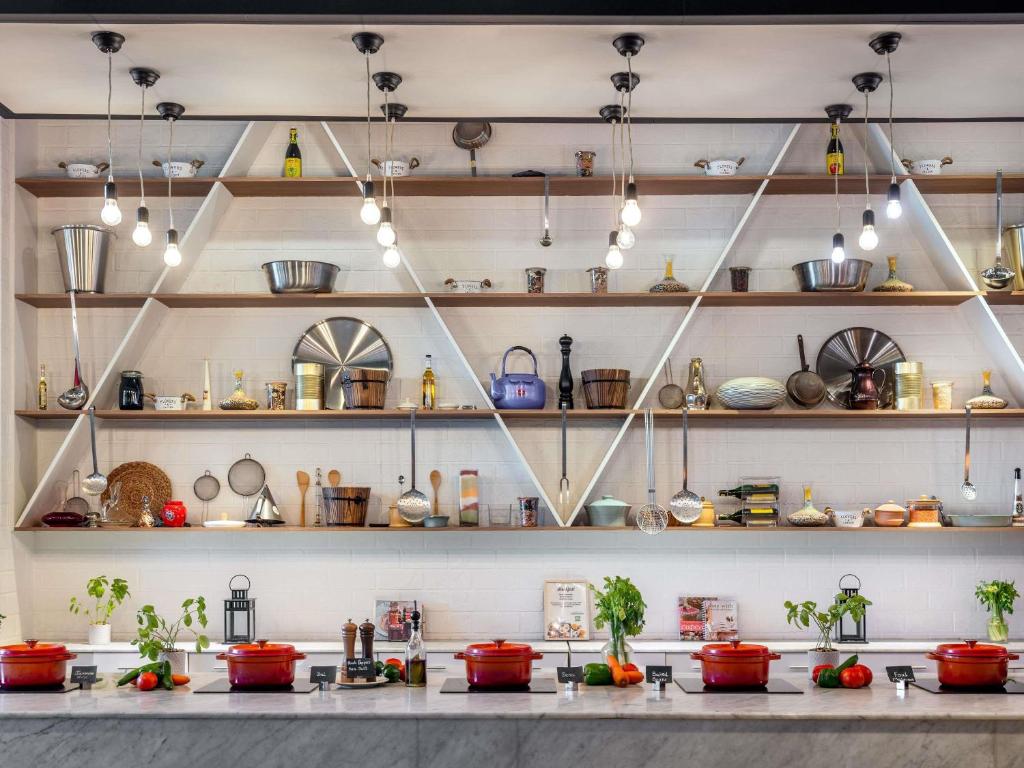 Ibis Styles Dragon Mart Dubai - Resim 27