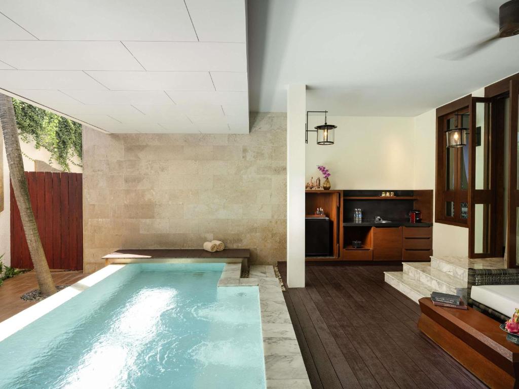 
Hideaway King Suite with Private Pool
