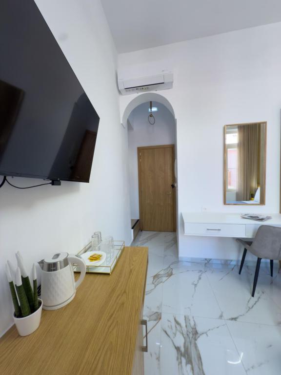 Deluxe Center Suites - Resim 21