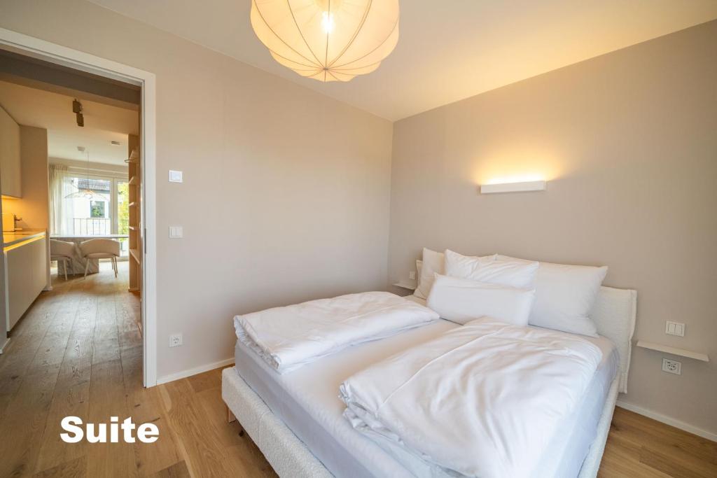 Lindgold Apartments - 16