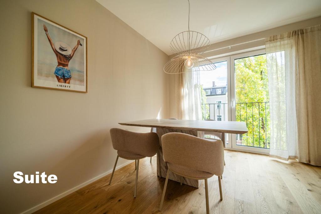 Lindgold Apartments - 13