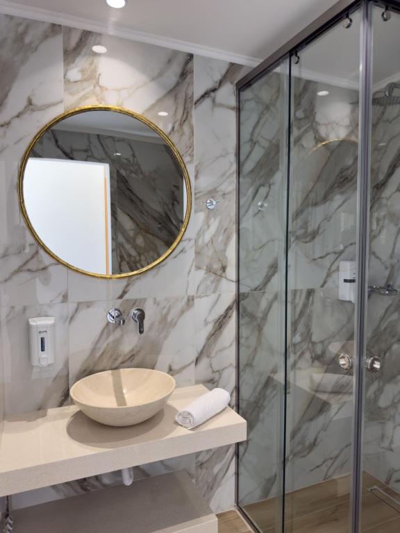 Deluxe Center Suites - Resim 33