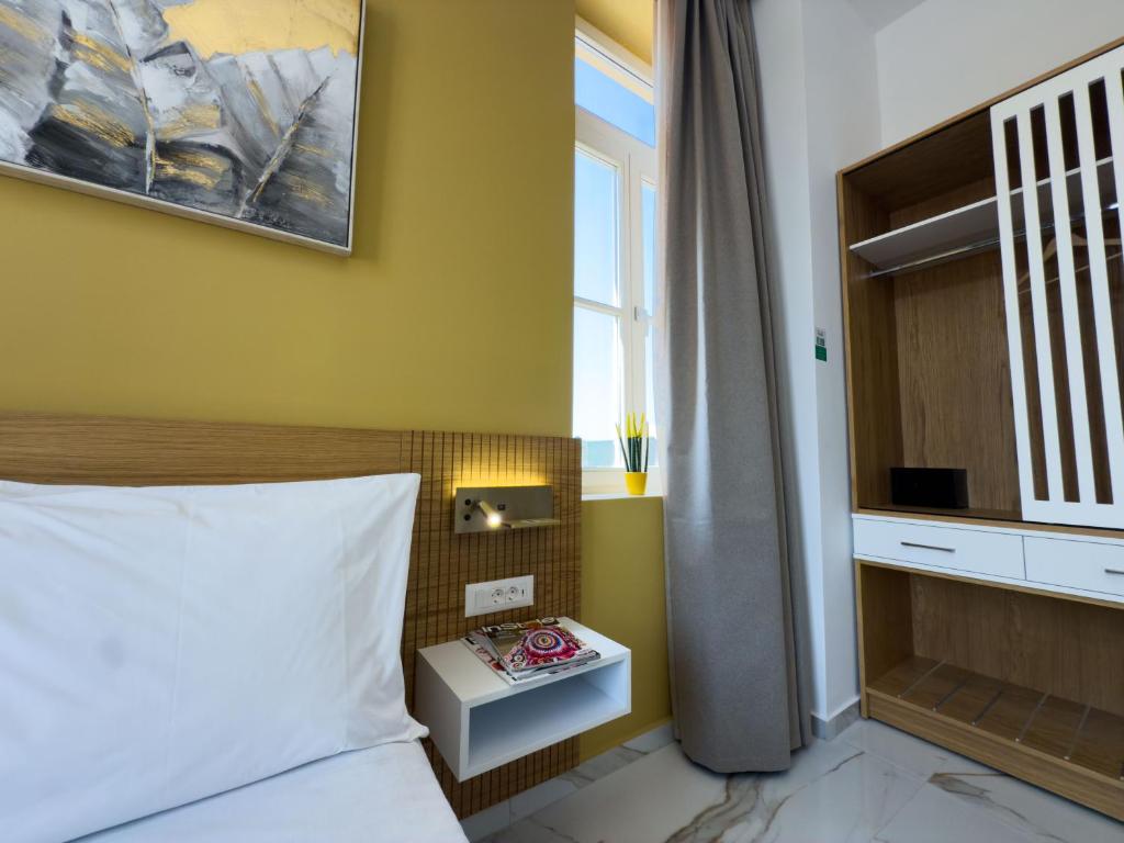 Deluxe Center Suites - Resim 42