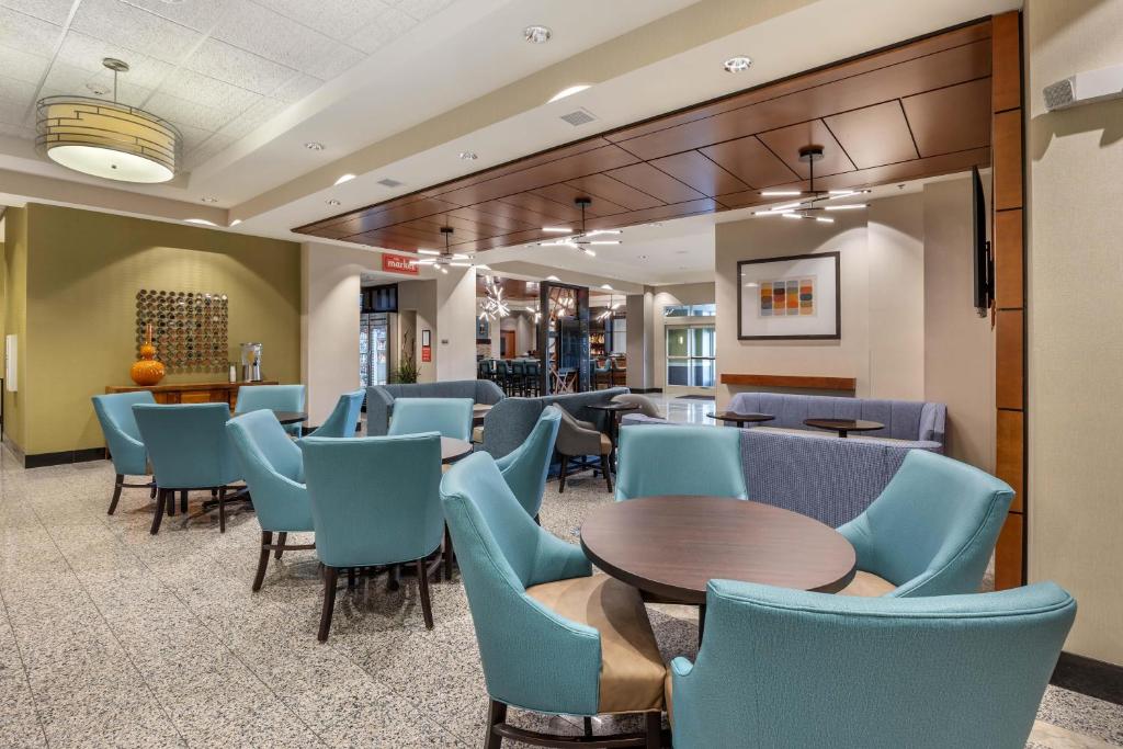 Drury Plaza Hotel Columbia East photo