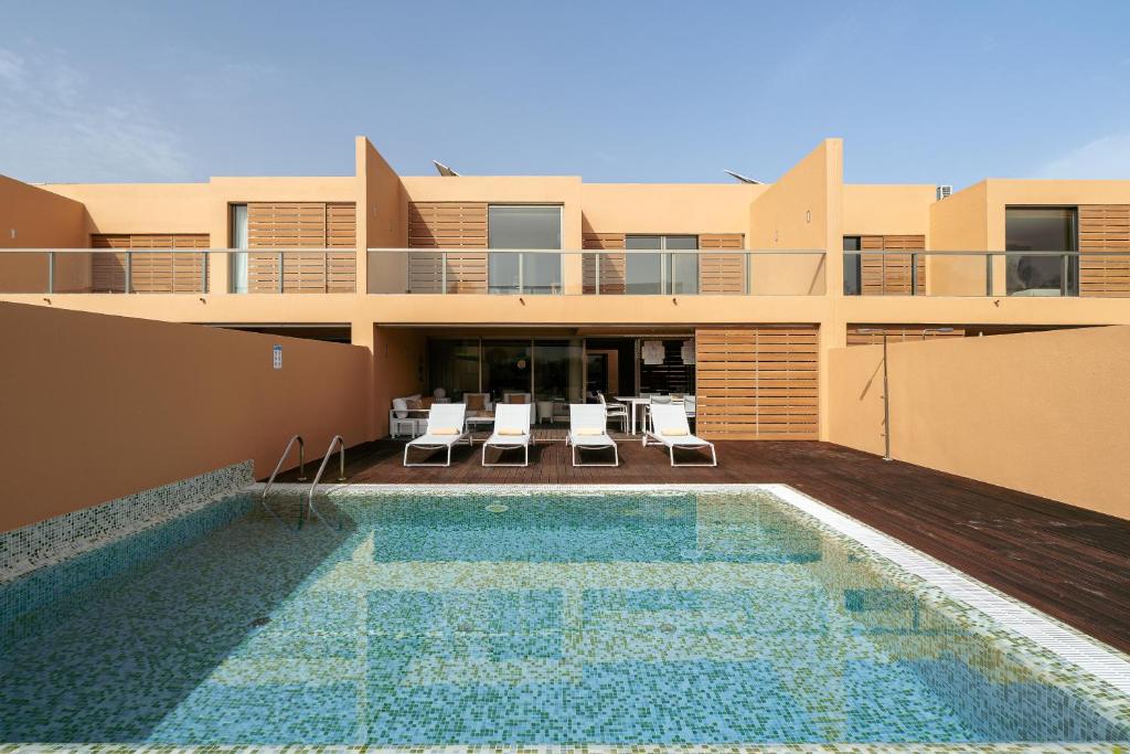 Salgados Premium Beach Villa by DA'Home