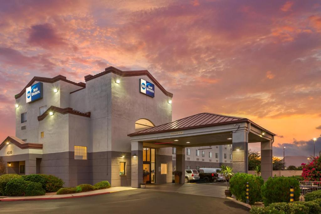a rendering of a hotel with a parking lot at Best Western Gold Poppy Inn in Tucson