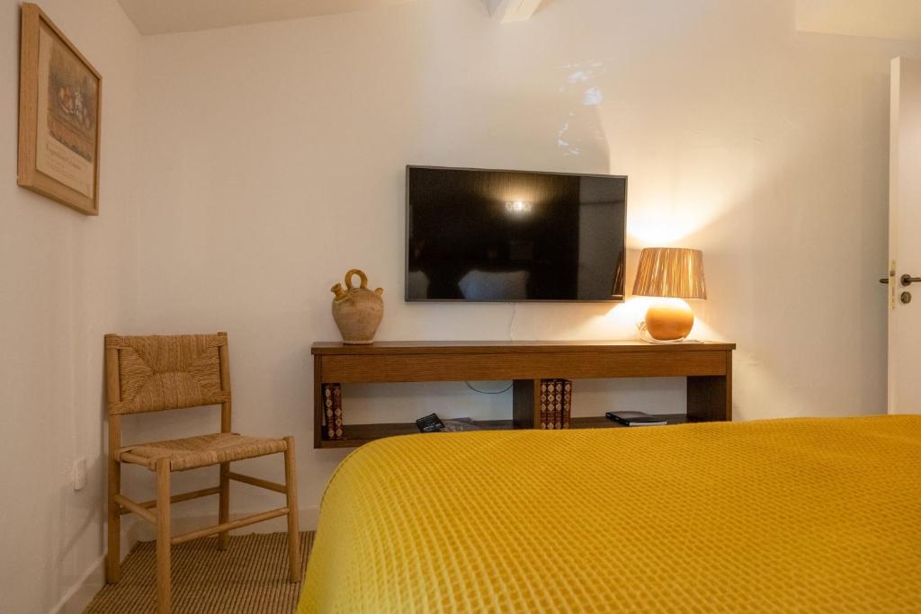 Le Moulin, Lourmarin, a Beaumier Hotel - Family Suite