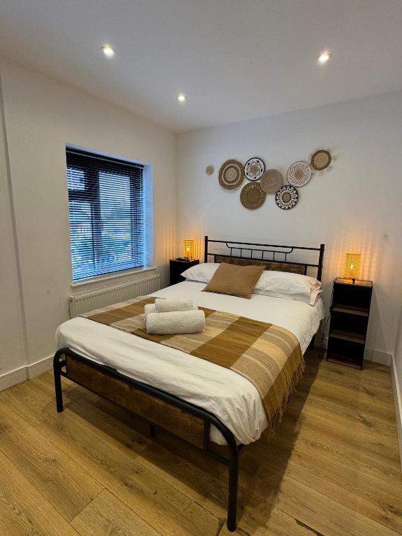 Townhouse Studio with Kitchen & Ensuite - Great Location - Resim 6