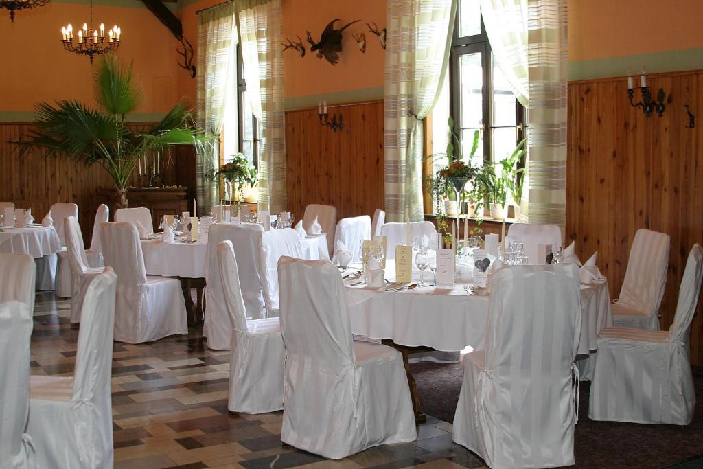 Restaurace v ubytování Hotel Zum Bürgergarten