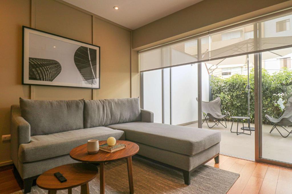 Χώρος καθιστικού στο Spectacular 1BR in Miraflores